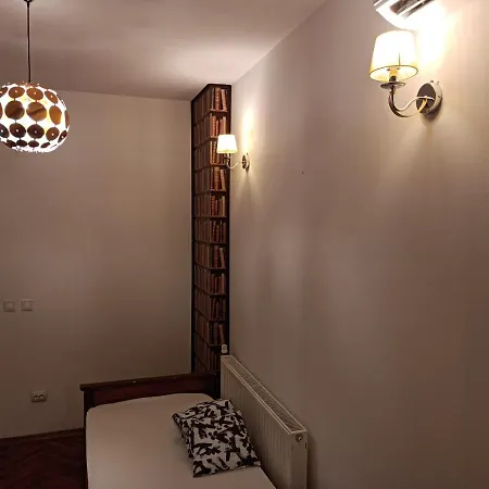 Discreet And Quiet In Of Piata Romana Bucharest